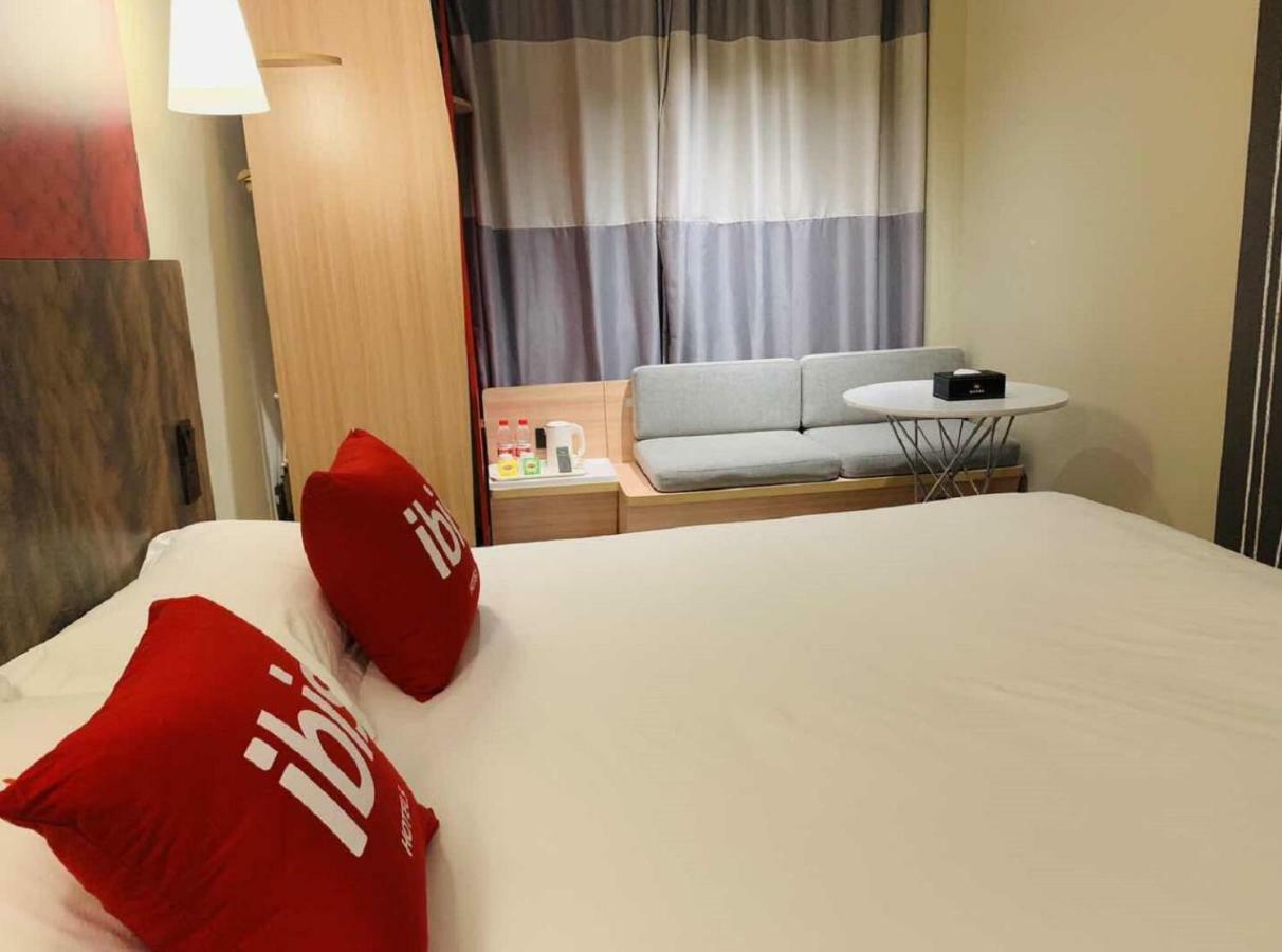 Ibis Hefei Pedestrian Street Hotel Екстериор снимка